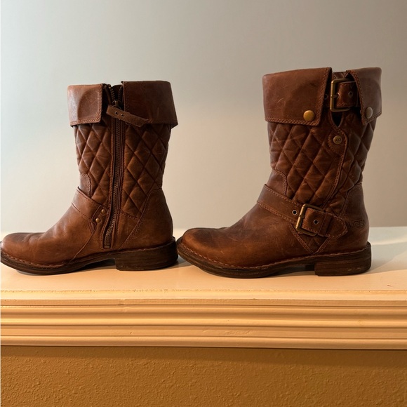 UGG Conor Boot - Picture 4 of 10